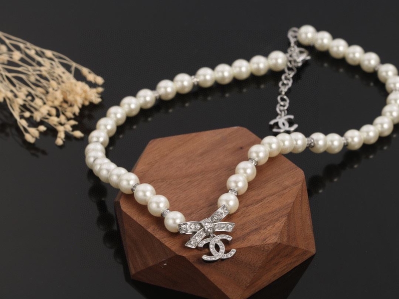 Ch**el necklaces